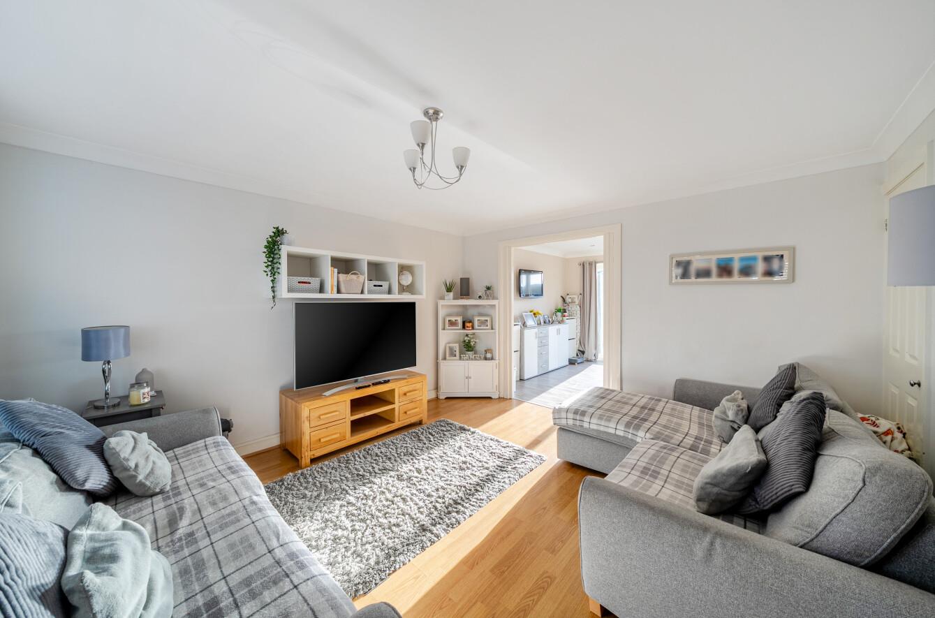 Clos Rhymni, Cwmrhydyceirw, Swansea, SA6 6RB